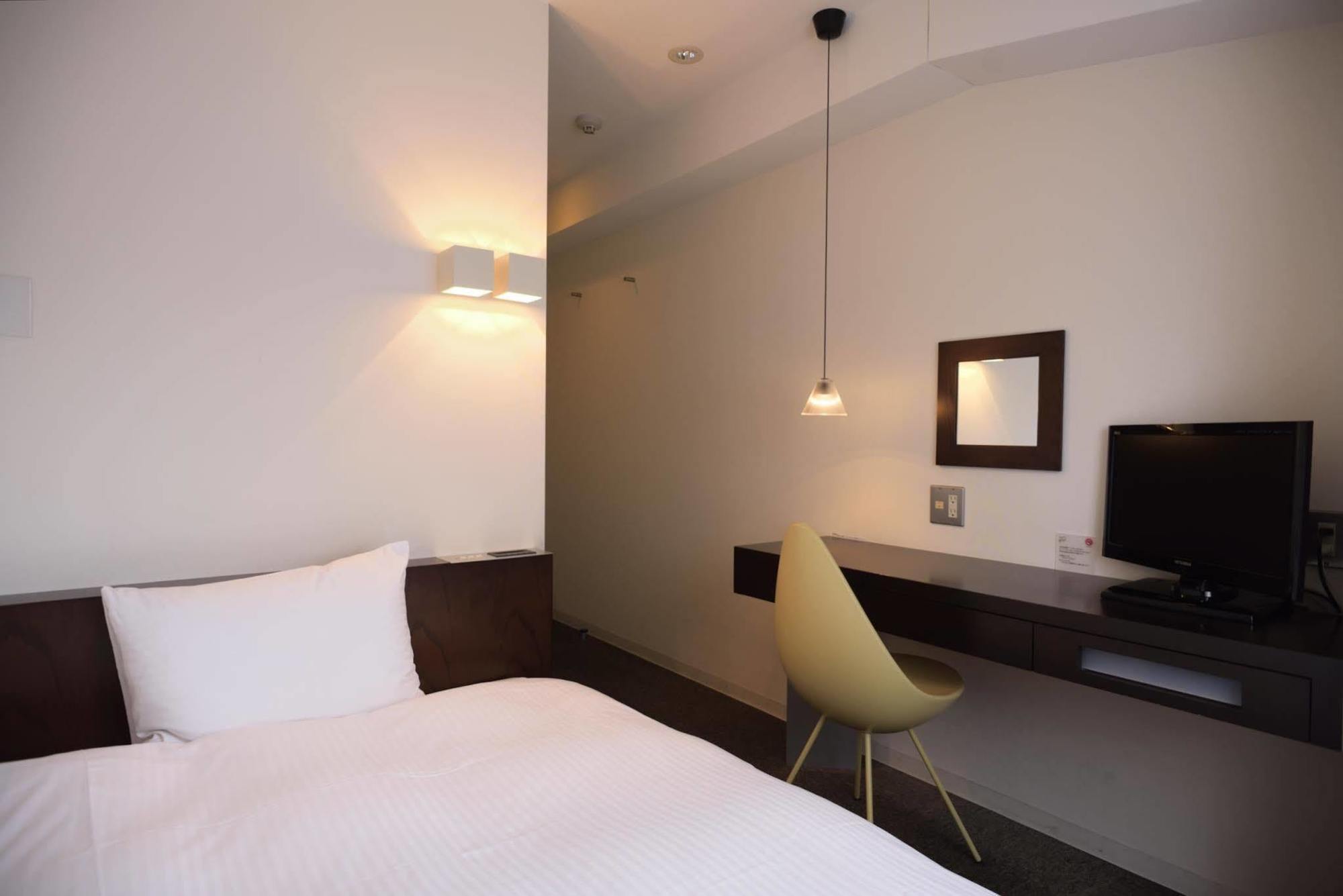 7 Days Hotel Plus Kochi  Bagian luar foto