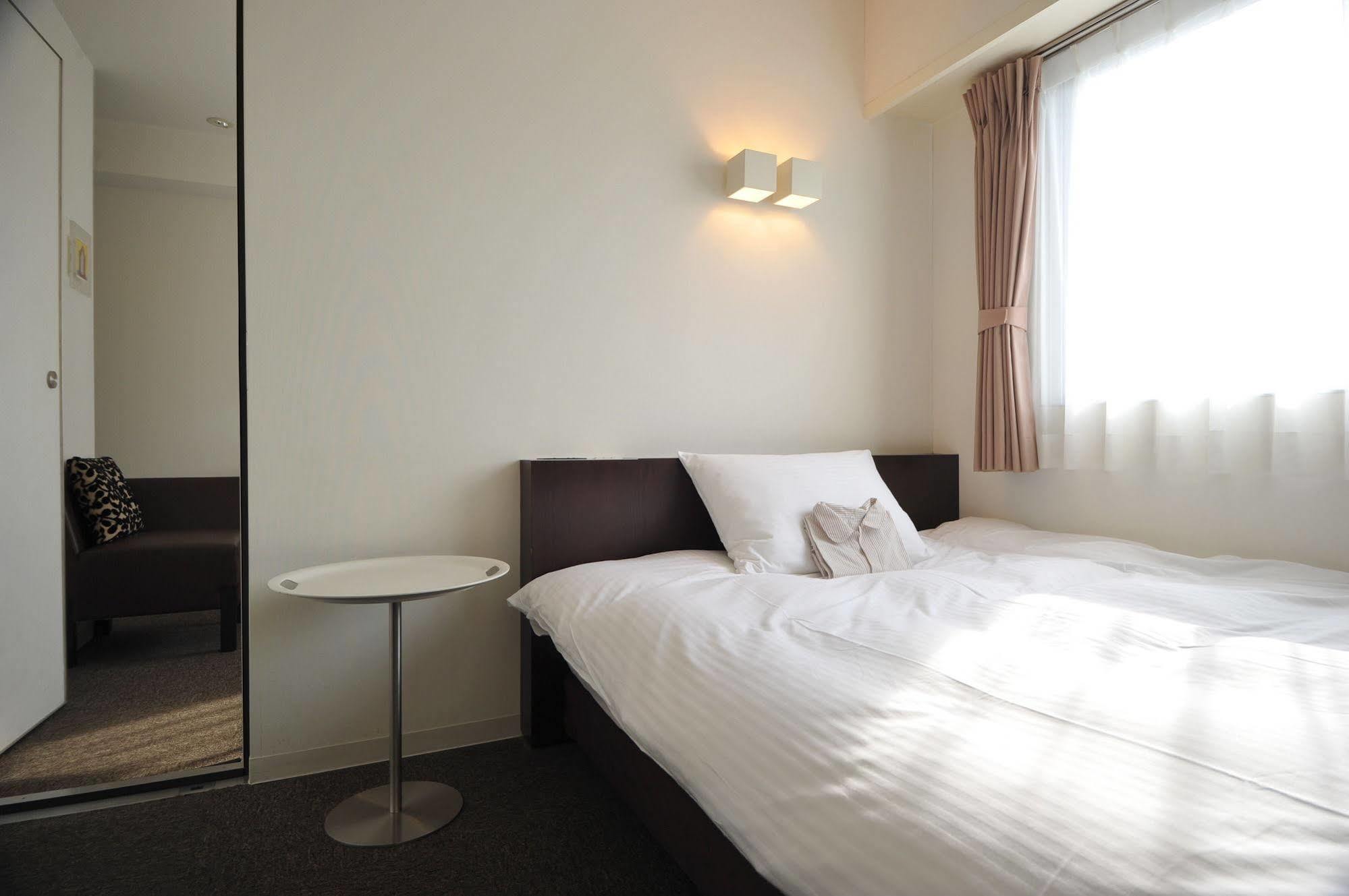 7 Days Hotel Plus Kochi  Bagian luar foto